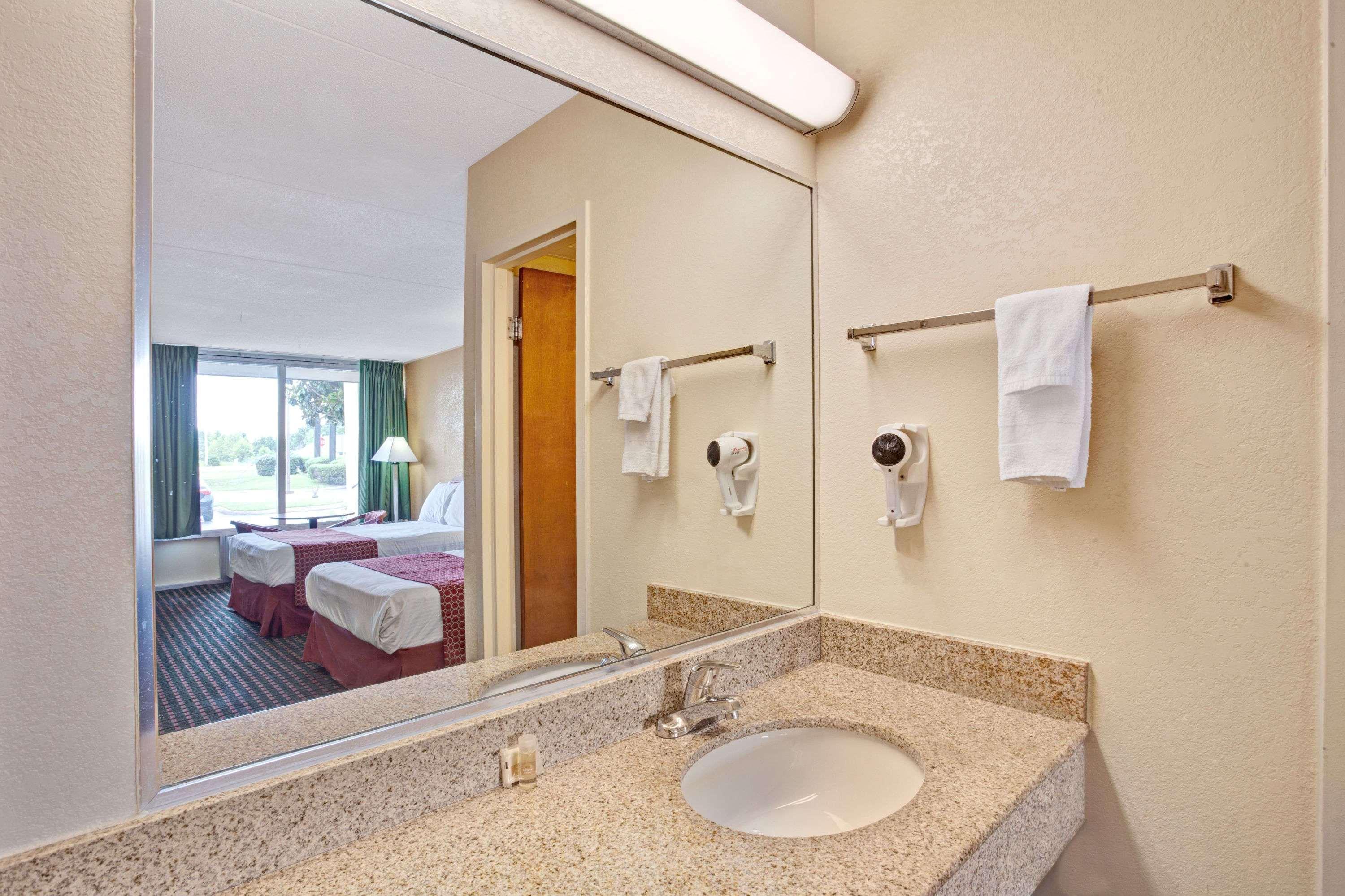Days Inn by Wyndham Clarksville TN Eksteriør bilde