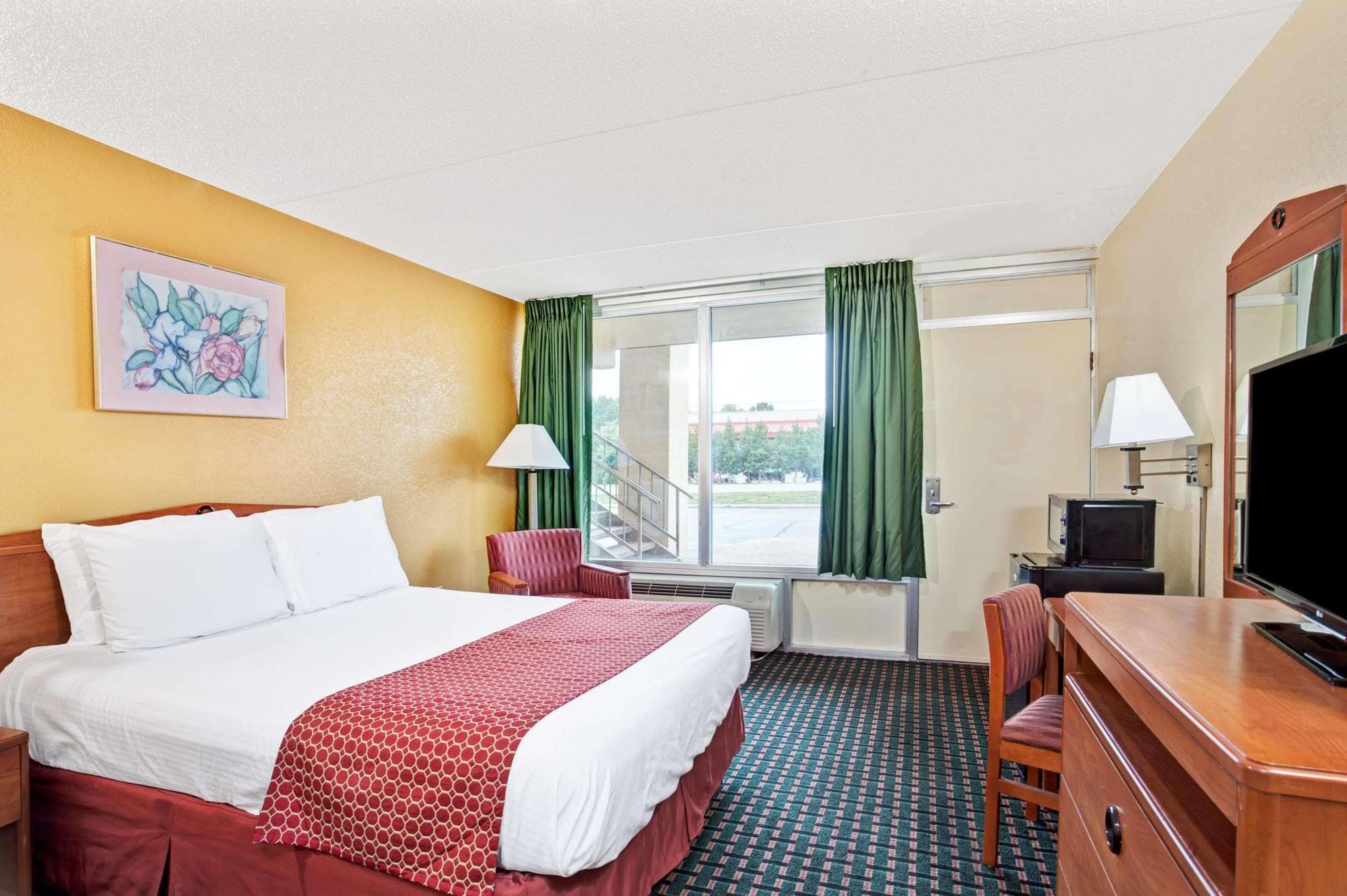 Days Inn by Wyndham Clarksville TN Eksteriør bilde